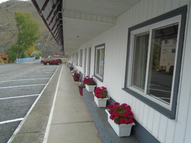 Robbie'S Motel Cache Creek Buitenkant foto