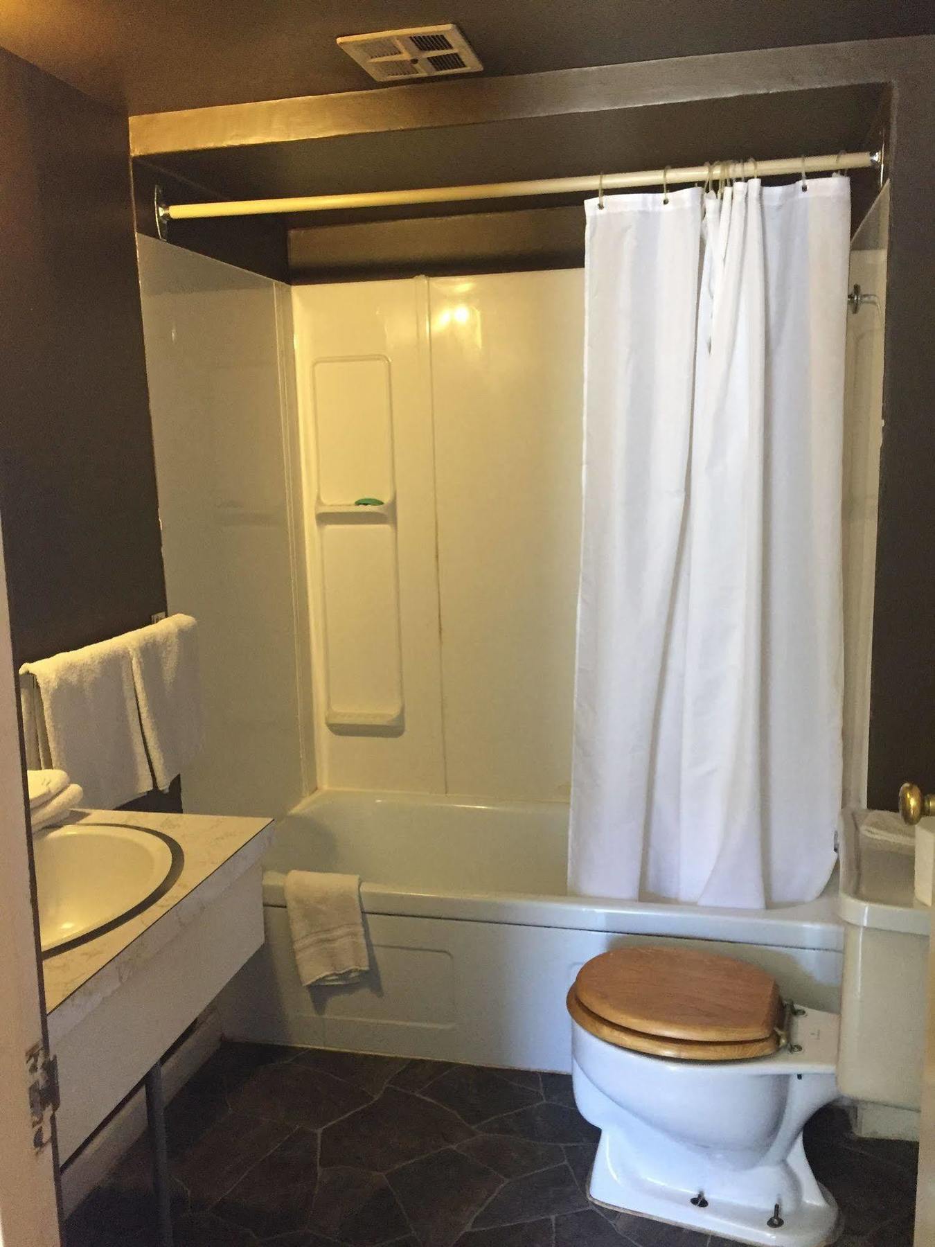 Robbie'S Motel Cache Creek Buitenkant foto